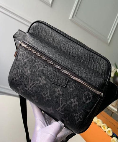 LV Outdoor Bumbag Monogram Eclipse