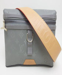 LV Messenger PM Monogram Titanium