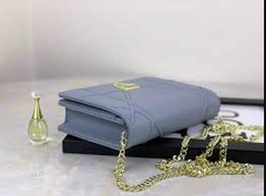 Diorama Calfskin Clutch Gris